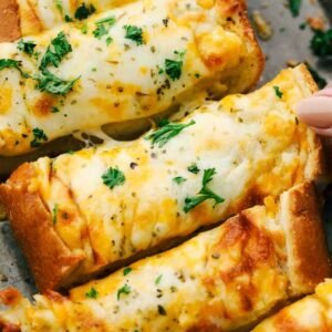 Garlic bread with cheese